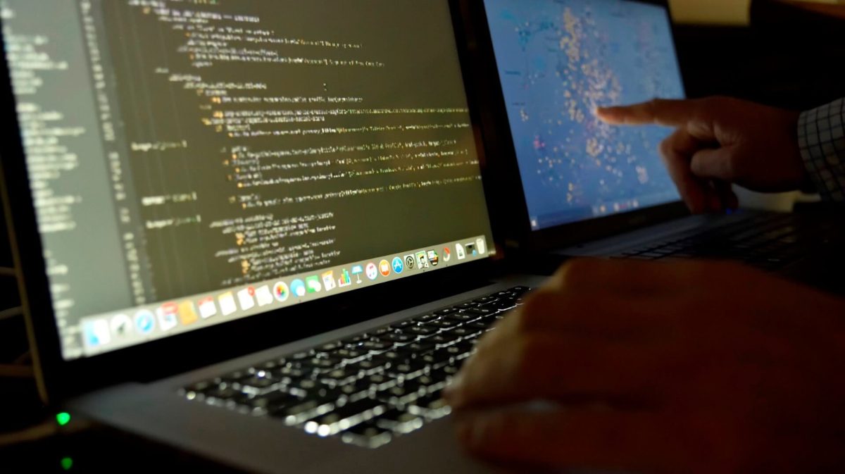 Linux laptop desk
